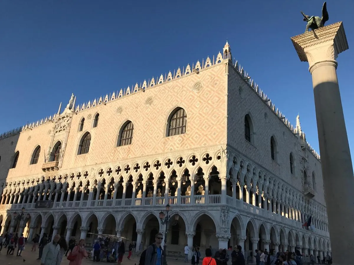 Casadoro Apartment Venice 0*,